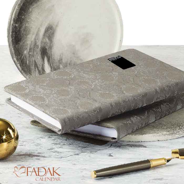 چگونه یک سررسید چرم مناسب انتخاب کنیم؟